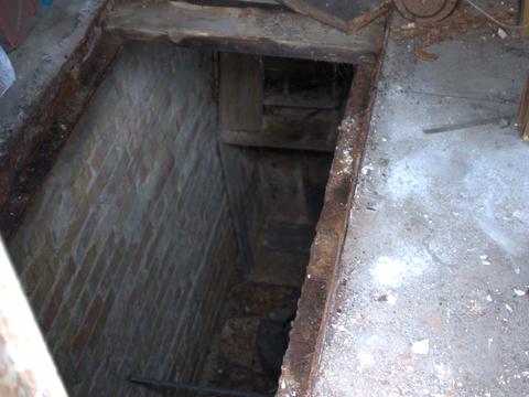 паркомісце за адресою Митрофана Довнар-Запольського вул., 4