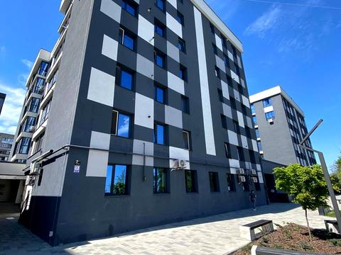 квартира за адресою Степана Бандери вул., 77-Б
