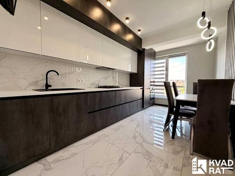 квартира за адресою Хіміків вул., 8