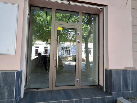 комерційна за адресою Бельведерська вул., 13