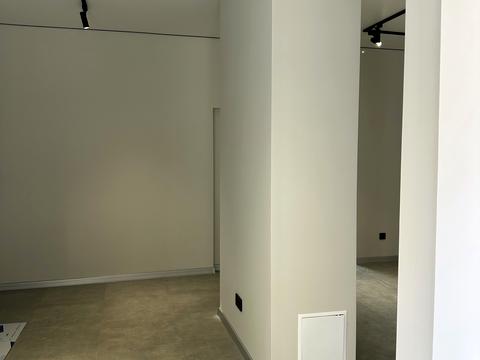 комерційна за адресою Лесі Українки вул., 18
