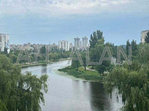 комерційна за адресою Соборності просп. (Возз'єднання), 30-А