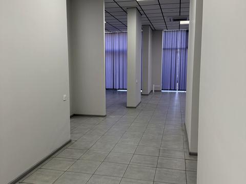 комерційна за адресою Зоряна вул., 2