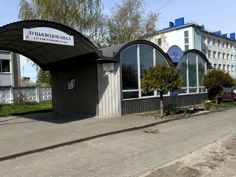 комерційна за адресою Дубнівська вул., 23