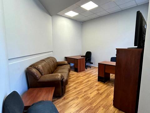 комерційна за адресою Михайла Коцюбинського вул., 5