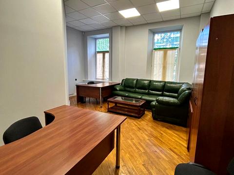 комерційна за адресою Михайла Коцюбинського вул., 5