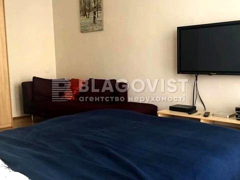 квартира за адресою Трьохсвятительська вул., 9