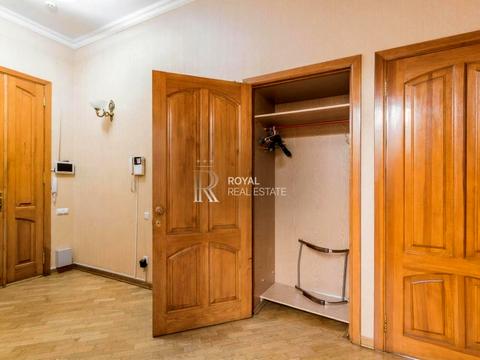 комерційна за адресою Вознесенський спуск, 18