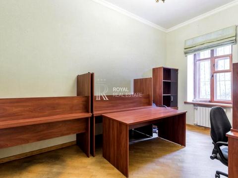 комерційна за адресою Вознесенський спуск, 18