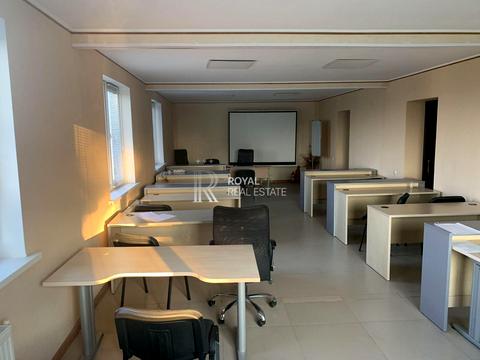 комерційна за адресою Ізяславський пров., 6