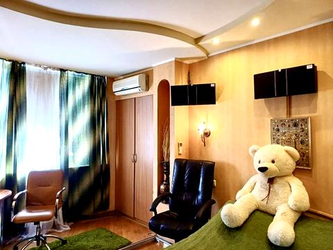 квартира за адресою Академіка Булаховського вул., 5-Б
