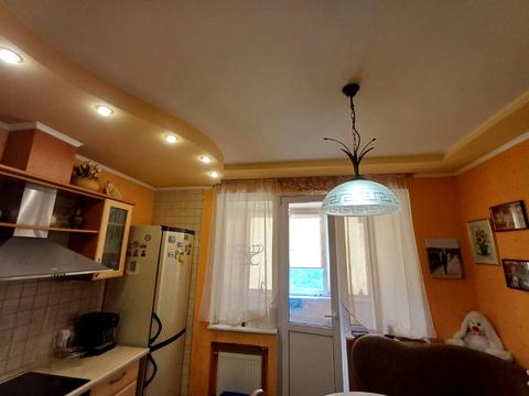 квартира за адресою Академіка Булаховського вул., 5-Б