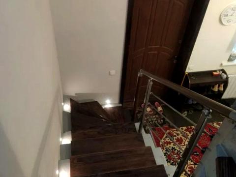 будинок за адресою Світанкова вул.