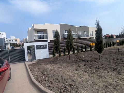 дом по адресу с. Борки, Коновальця