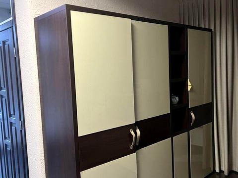 комерційна за адресою Машинобудівна вул., 41
