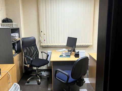 комерційна за адресою Машинобудівна вул., 41