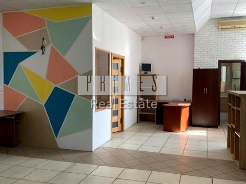 комерційна за адресою Дениса Монастирського вул. (Василя Сурікова), 3
