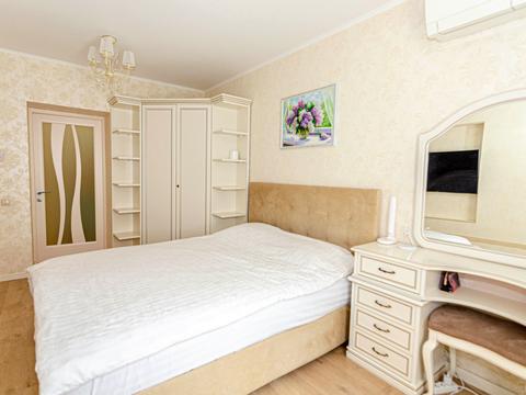 квартира за адресою Соборності вул. (Жовтнева), 40В