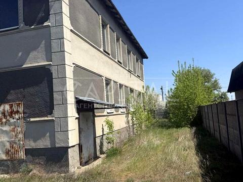 коммерческая по адресу Вишнева вул., 5