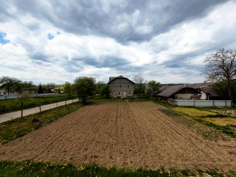 будинок за адресою світанкова, 12