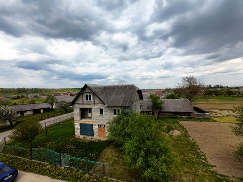 будинок за адресою світанкова, 12