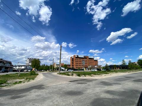 комерційна за адресою Захисників України вул. (Льотчиків-Визволителів), 66