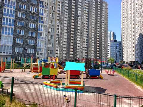 квартира за адресою Ревуцького вул., 54