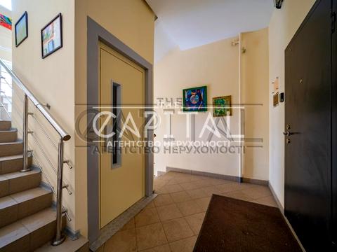комерційна за адресою Саксаганського вул., 42