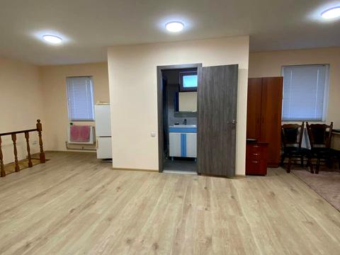 комерційна за адресою Миколи Руденка вул. (Войцеховича), 60Б