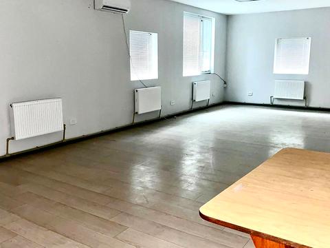 комерційна за адресою Миколи Руденка вул. (Войцеховича), 60Б