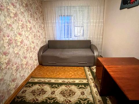 квартира за адресою Космонавтів просп., 72