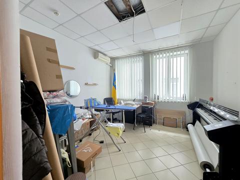 комерційна за адресою Львів, Городоцька вул., 180