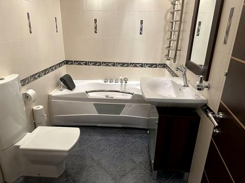 квартира за адресою Академіка Євгена Лазаренка вул., 48