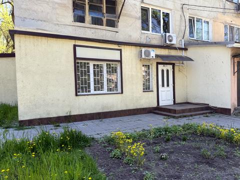 комерційна за адресою Академіка Заболотного вул., 13