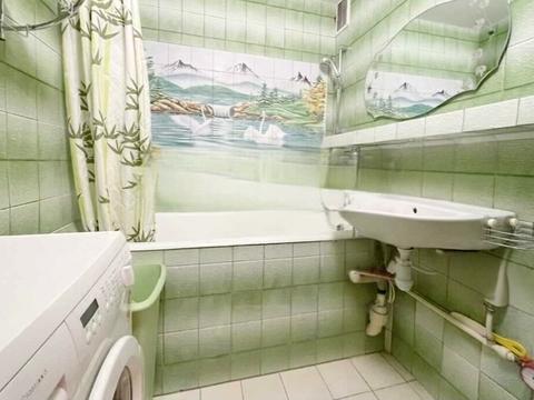 квартира за адресою Київ, Срібнокільська вул., 14