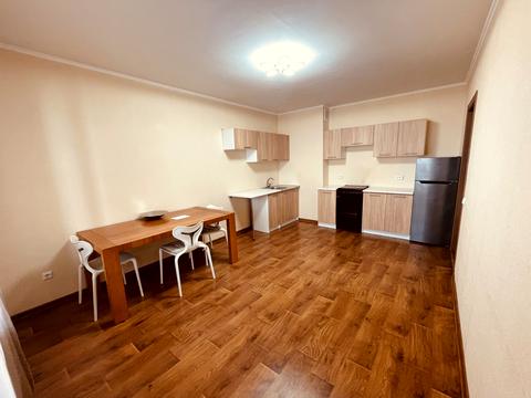 квартира за адресою Ревуцького вул., 54