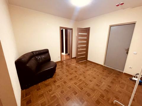 квартира за адресою Ревуцького вул., 54