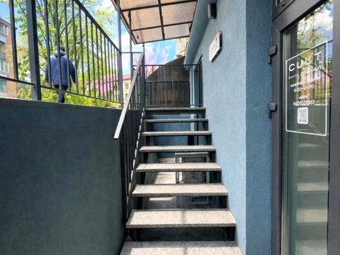 комерційна за адресою Князів Острозьких вул. (Московська), 41/8