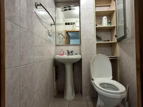 комерційна за адресою Почайнинська вул., 62