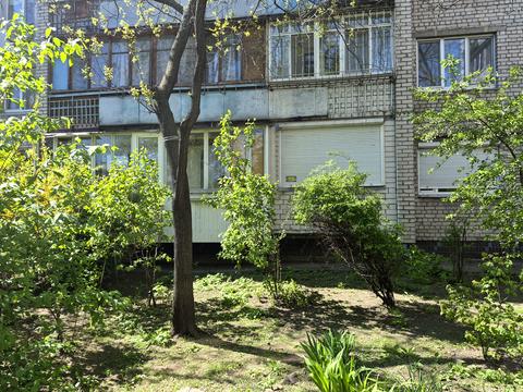 комерційна за адресою Почайнинська вул., 62