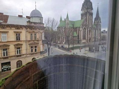 квартира за адресою Хотинська вул., 2