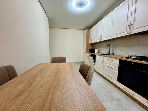 квартира за адресою Височана вул., 18 к13