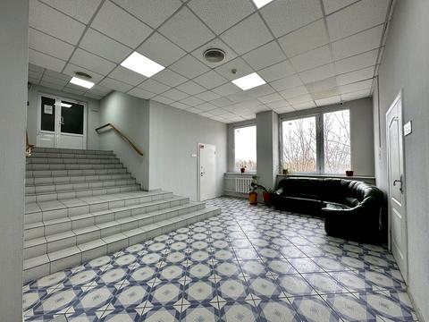 комерційна за адресою Ґарета Джонса вул. (Сім'ї Хохлових), 15