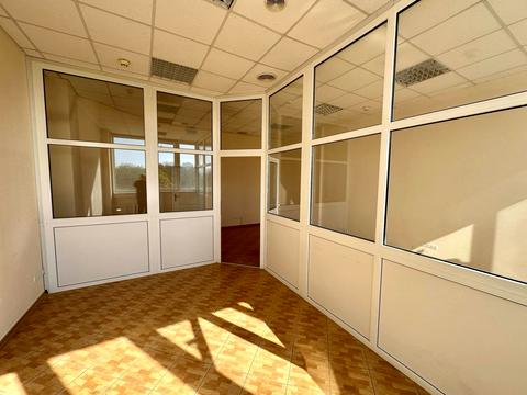 комерційна за адресою Ґарета Джонса вул. (Сім'ї Хохлових), 15