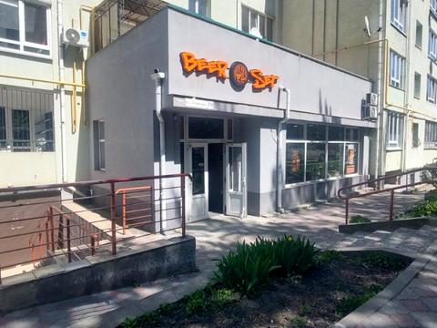 комерційна за адресою Угорська вул., 19
