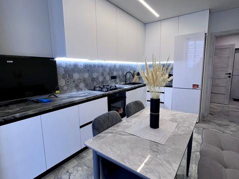 квартира за адресою Сімейна вул., 4