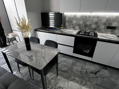 квартира за адресою Сімейна вул., 4