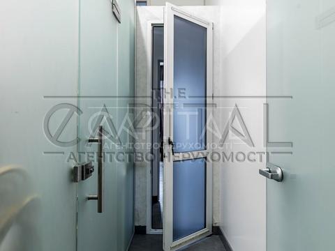коммерческая по адресу Андрея Верхогляда ул. (Михайла Драгомирова), 3