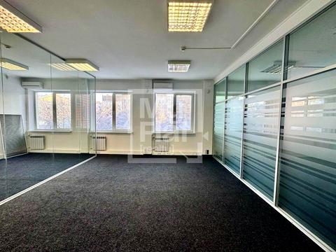 комерційна за адресою Варязький пров., 4в