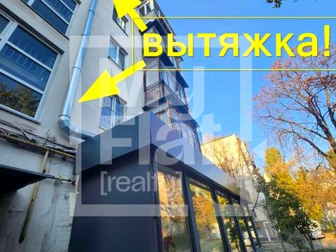 комерційна за адресою Марії Приймаченко бульв. (Академіка Ліхачова), 4